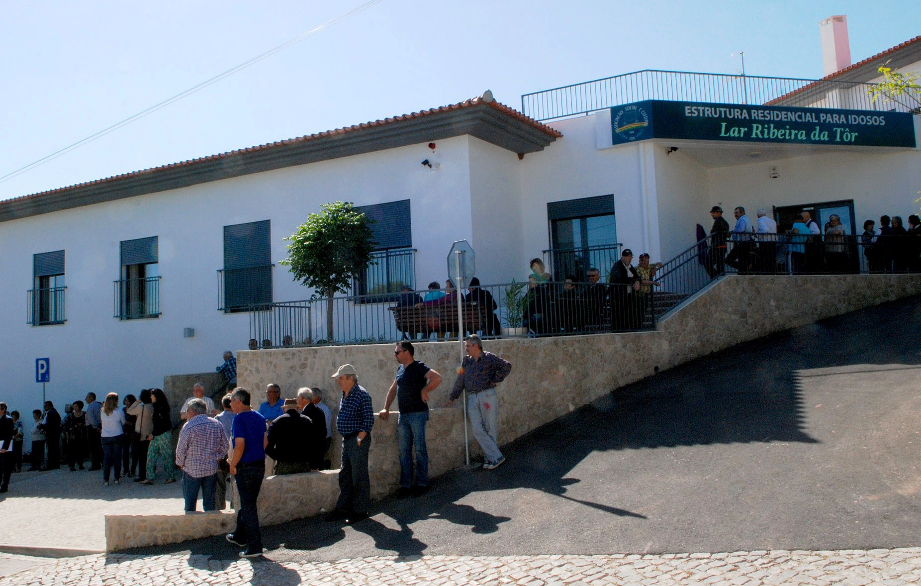 Inauguração-da-Estrutura-Residencial-de-Idosos-Lar-Ribeira-da-Tôr-C.M.Loule-Mira-1